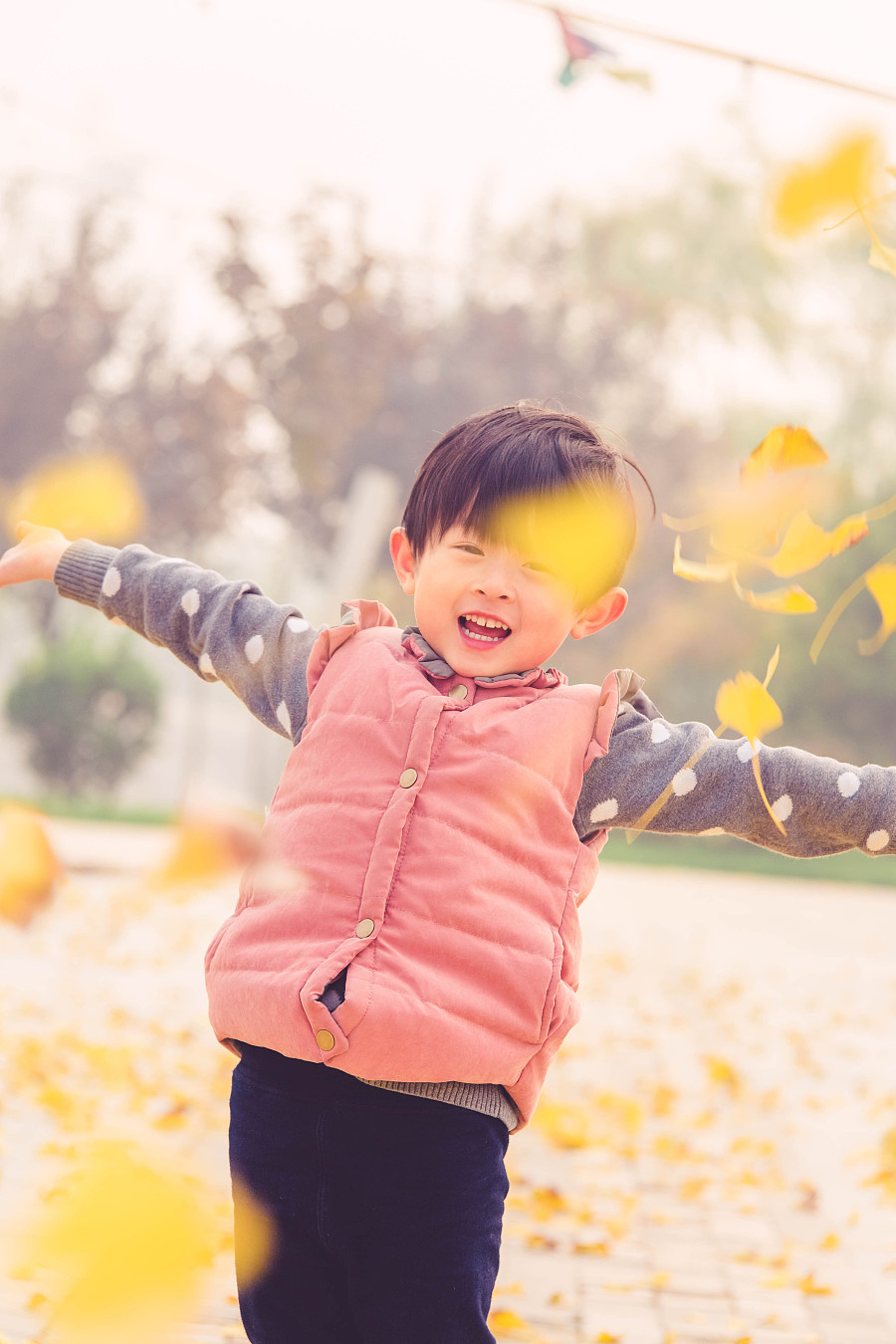 儿童摄影 外景拍摄 公园 女孩 美女 天真 可爱 淘