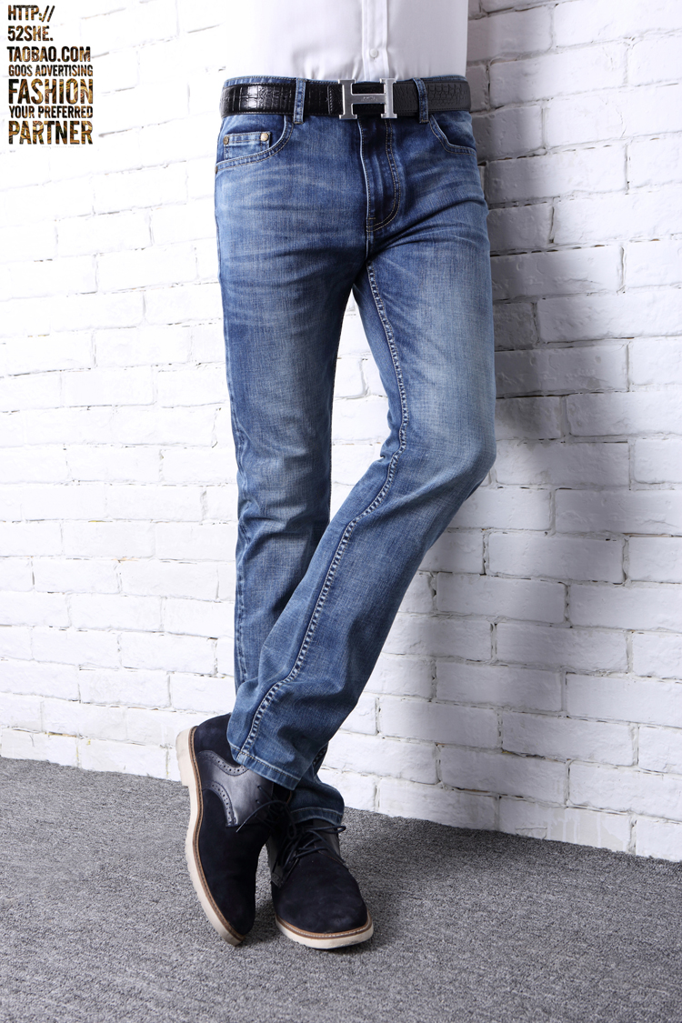 男外模牛仔裤拍照 广州服装模特欧美风格网拍