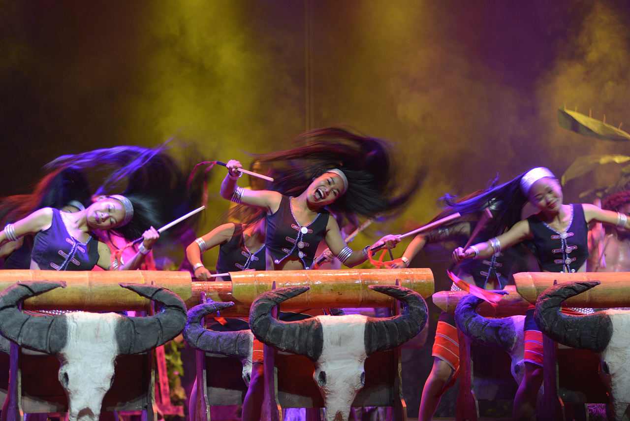 元旦，云南民族村有事发生，这里即将上演“佤族木鼓节”狂欢！