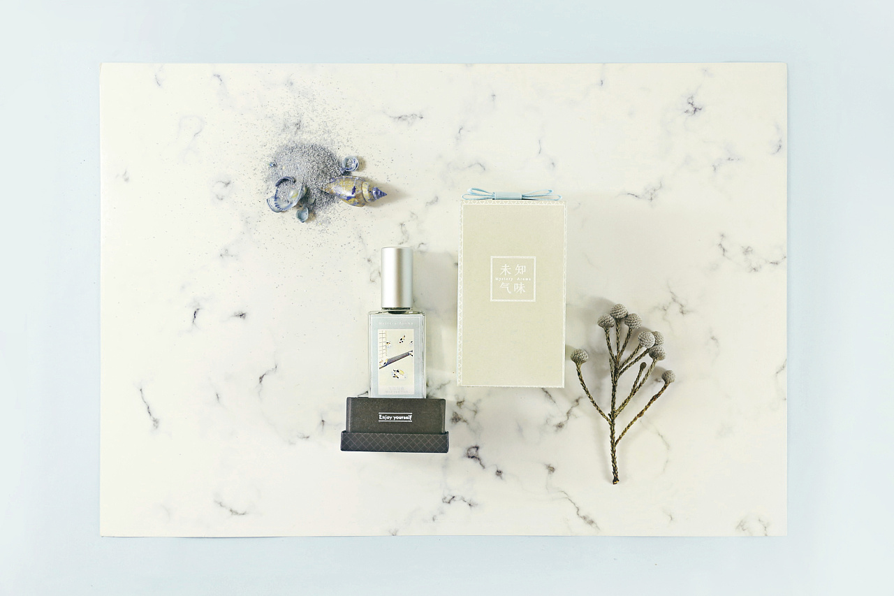 礼物说-未知气味-飞鸟与鱼香水|平面|包装|色素小仙儿 - 原创作品 - 站酷 (ZCOOL)