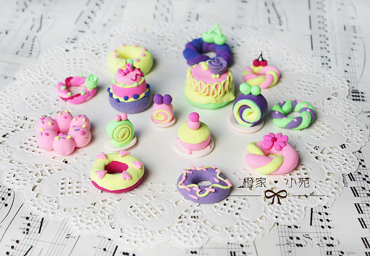用粘土做的甜甜圈、小蛋糕!一个吃货的自我修养~
