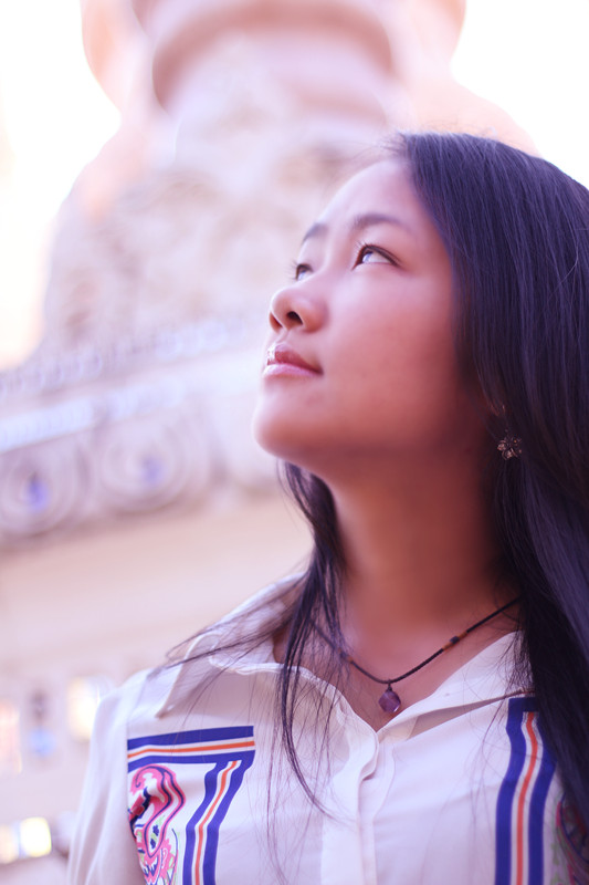 查看《 户外人像》原图,原图尺寸:533x800