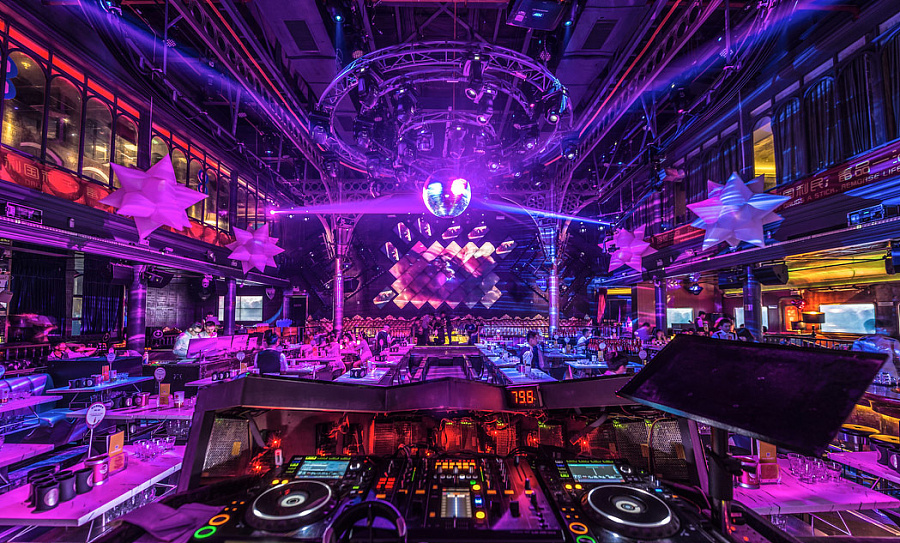 宜宾酒吧装修设计公司案例《路易酒吧》|室内设计|空间\/建筑|宜宾酒吧装修设计 - 原创设计作品 - 站酷 (ZCOOL)