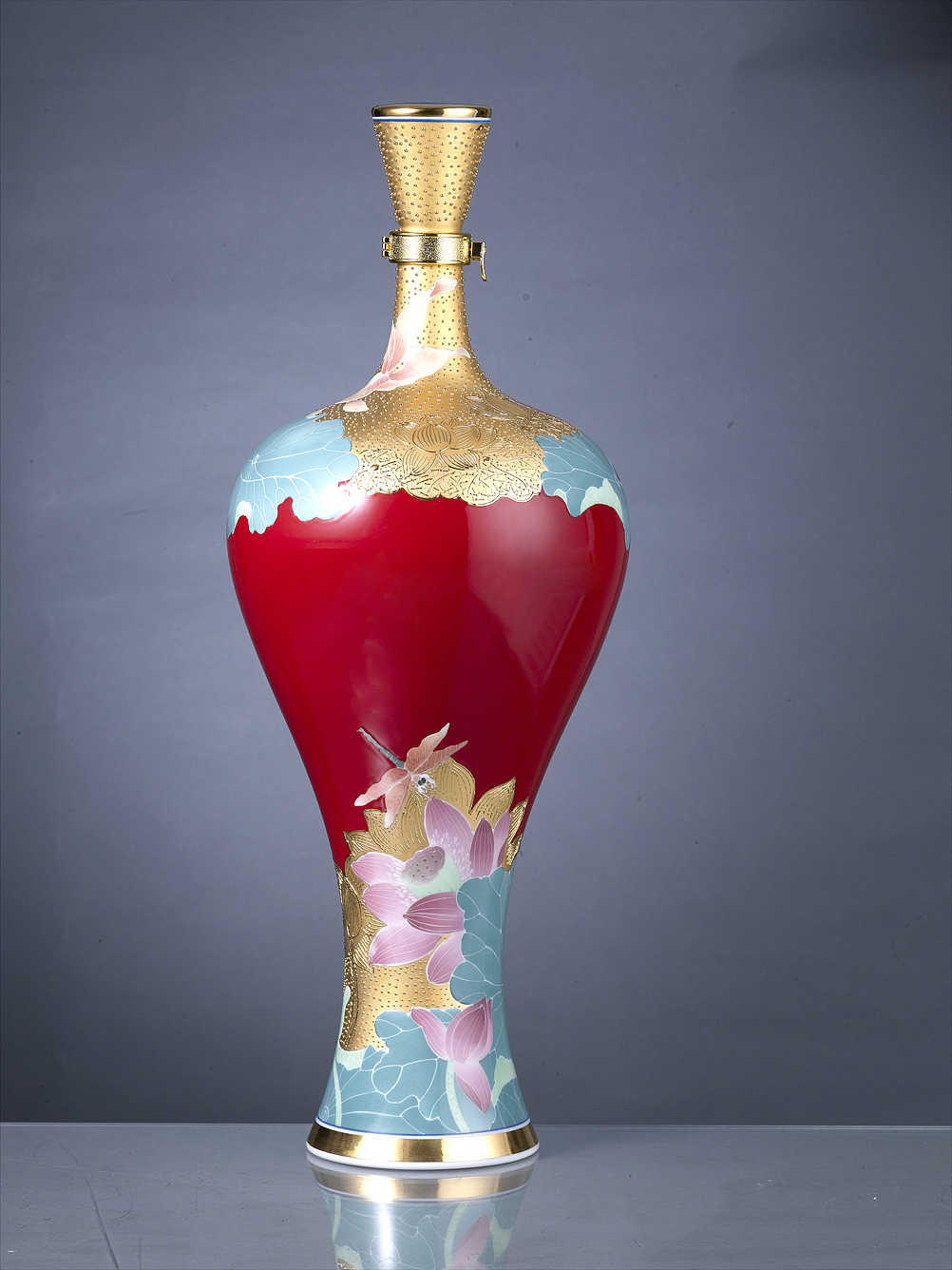 瓷礼天下——奢侈品酒瓶