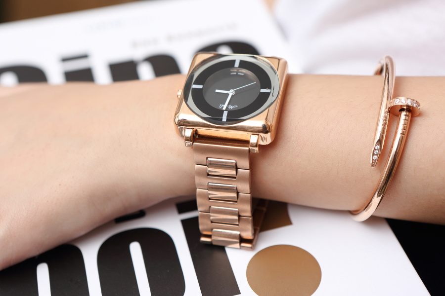 手表实拍摄影 手表拍摄 手表摄影 上手图场景拍