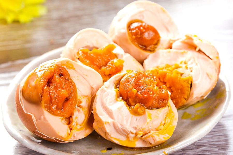 天津蓟县特产麻酱鸡蛋|静物|摄影|白杨摄影 - 原创设计作品 - 站酷 (ZCOOL)