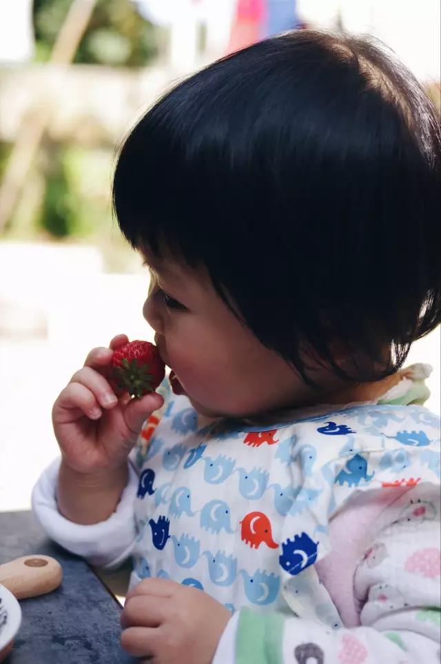 当宝宝遇到芦笋和煎虾的选择题 笑笑选择了--草