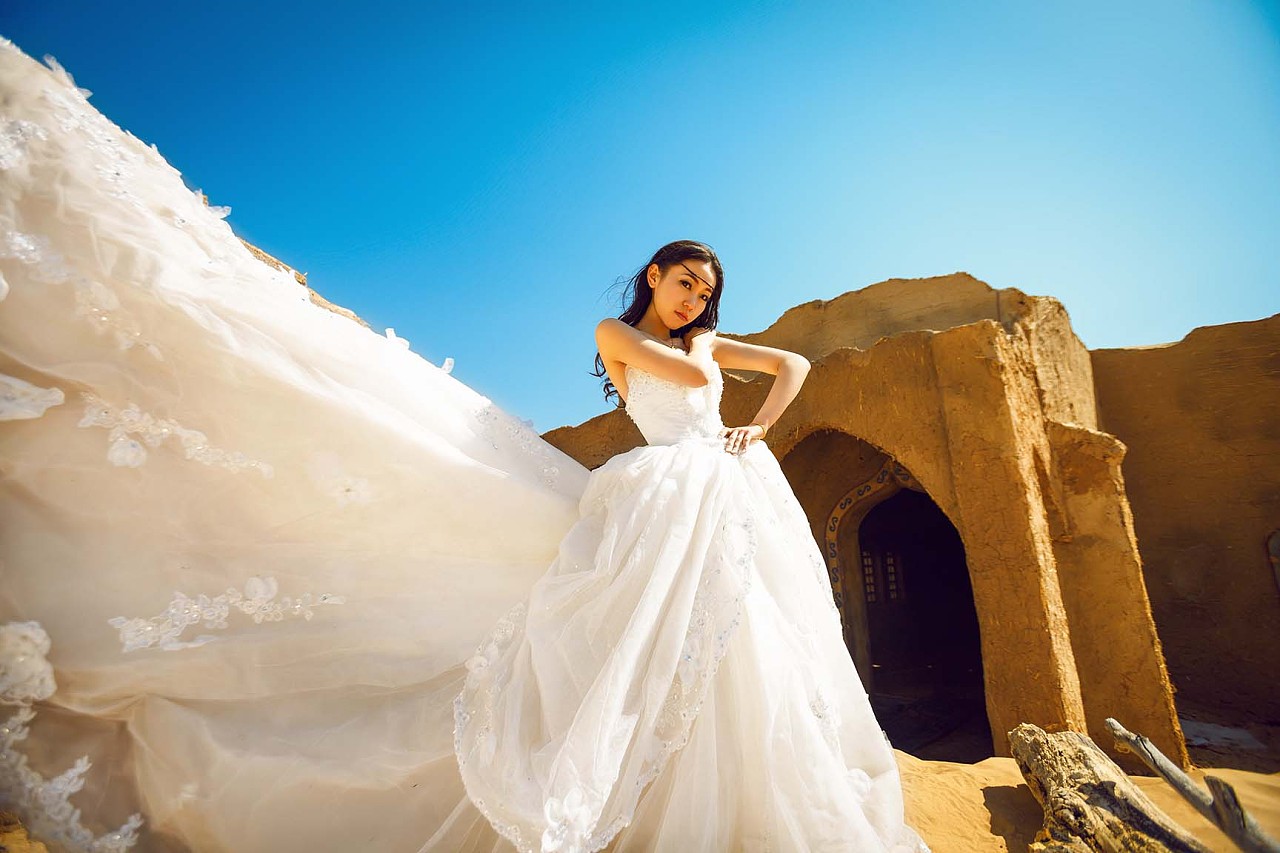 今年拍摄的一套婚纱照 其中的沙漠篇|摄影|人像
