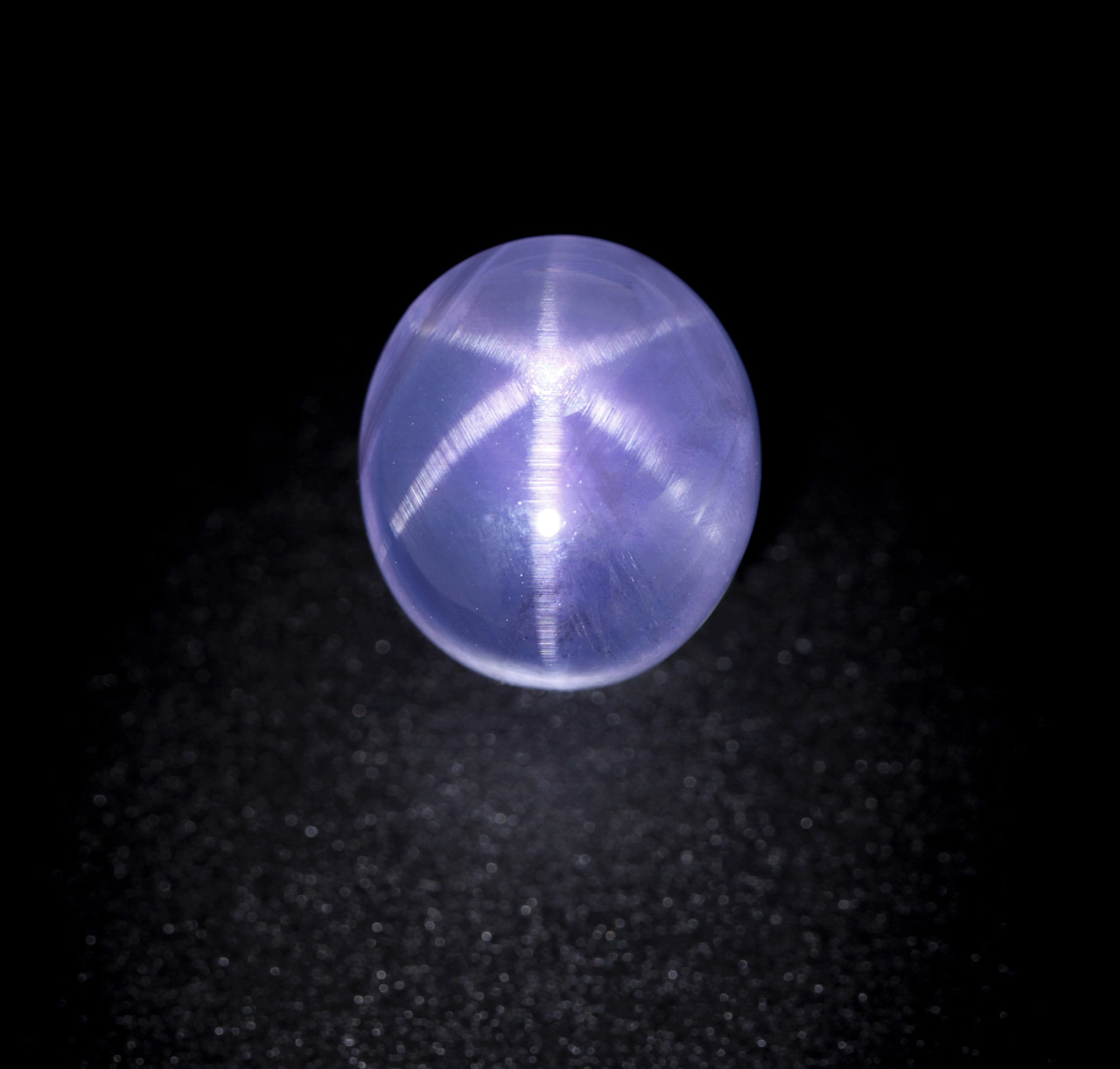 男子用公司换了一块石头妻子离婚出走专家：她现在一定想回来