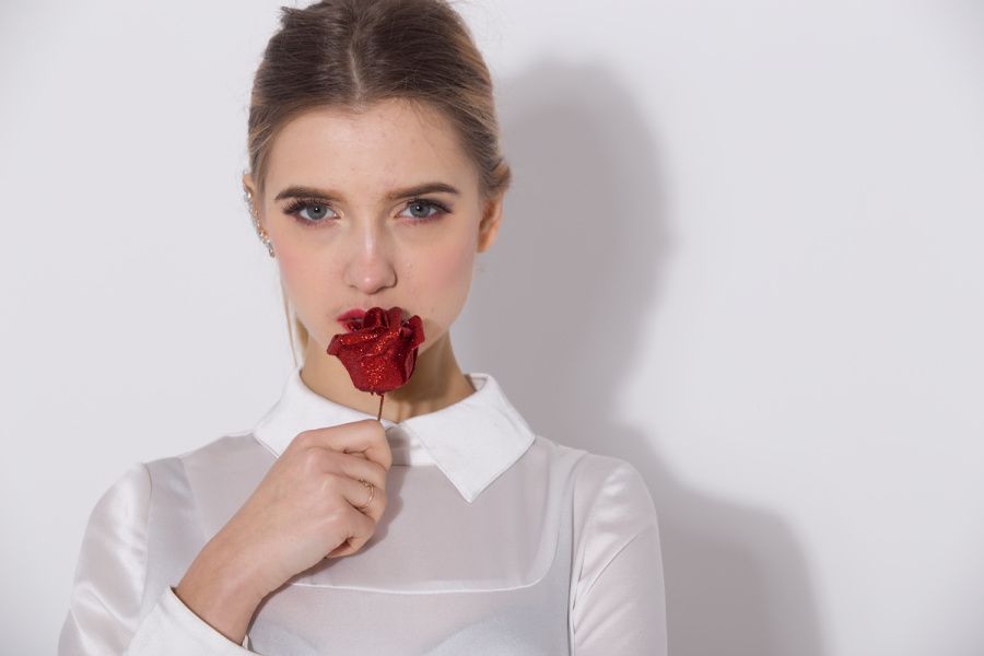 一个外模美女的人物修图|修图\/后期|摄影|悬崖边