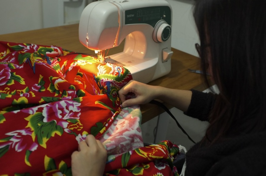 长春文化广场裸男的花裤子|其他艺创|纯艺术|大