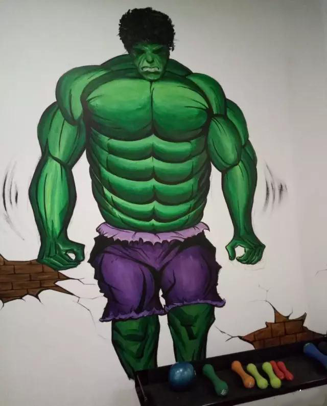 绿巨人的搓衣板腹肌居然十几块