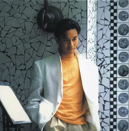 设计大师陈幼坚&国际影星张国荣|平面-ui-网页|资讯