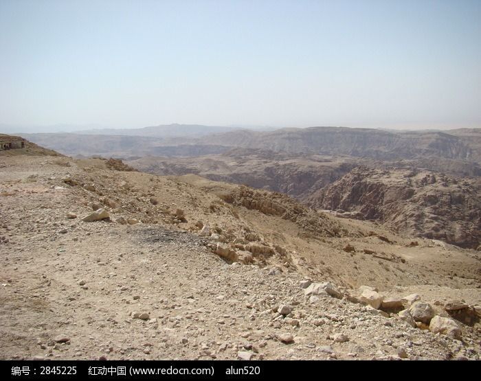寸草不生的约旦戈壁图片