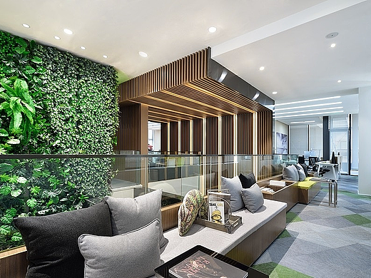 贵阳绿色环保的现代办公室装修
