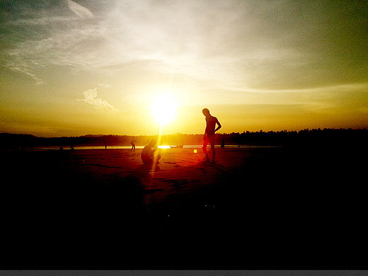很多年前去海边玩手机拍了几张照片