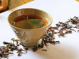 普洱茶杯里的世界