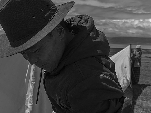 「行摄之路」玛旁雍错边上的藏族人家