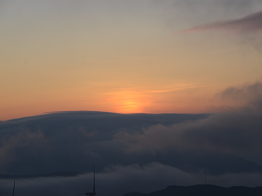 晨曦（個(gè)人主頁-ZMjM1OTIwMDA=） - 風(fēng)光攝影 - 站酷設(shè)計(jì)師愛攝影的五花肉原創(chuàng)素材 - 站酷ZCOOL