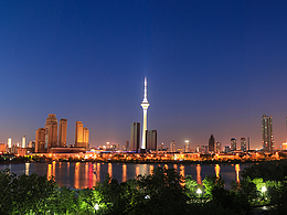 天塔夜景