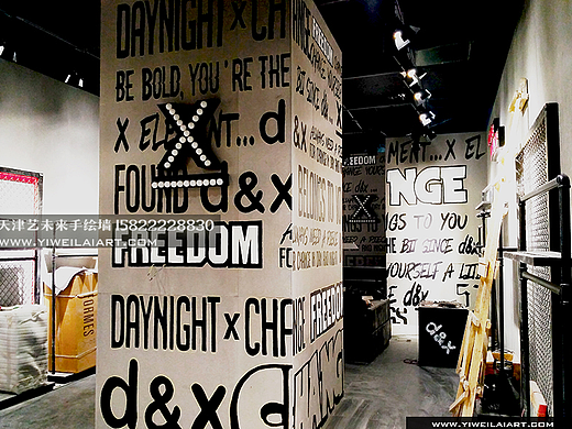 天津大悦城手绘英文字母