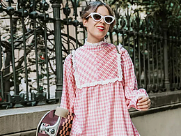 低到冰点的冰淇淋色