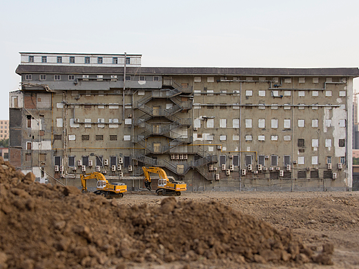 《背后的故事》