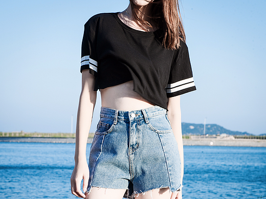 女装模特外景女裤