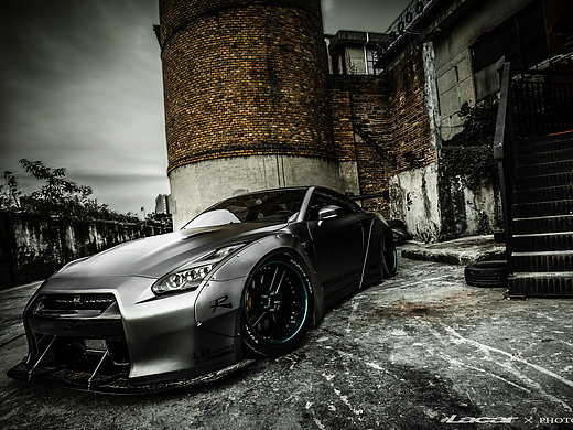 車