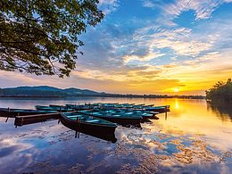 【流动的光影】-一个人耗时三个月拍摄杭州的延时摄影