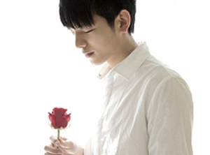 久别人潮-四月的秋