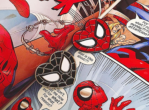 Spider-Man Love Pin 黑红蜘蛛情侣款徽章