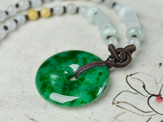 平安扣的拍摄（个人主页-ZMjMzMTQ3NDA=） - 产品摄影 - 站酷设计师vinopan2016原创素材 - 站酷ZCOOL