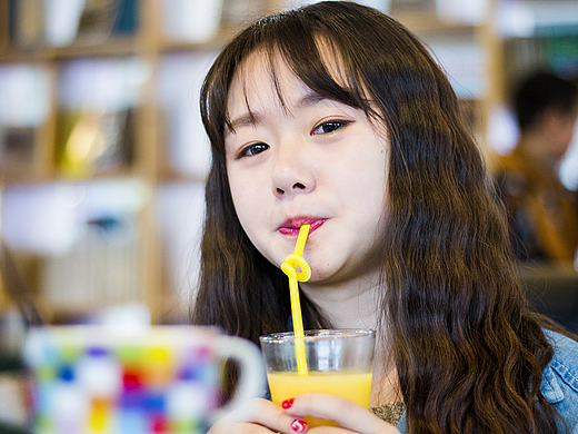 橙汁女孩