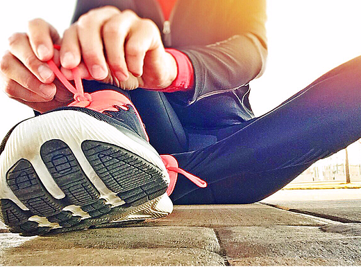 跑步平台VI企业形象手册（个人主页-ZMjIxNTY1NTI=） - 书籍/画册 - 站酷设计师huomengge原创素材 - 站酷ZCOOL