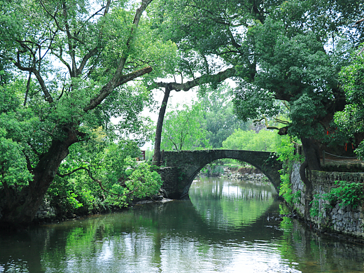 正是烟雨迷蒙时，粉墙黛瓦隐青山（个人主页-ZMjM3Njk0OTY=） - 风光摄影 - 站酷设计师史努比家的熊孩子原创素材 - 站酷ZCOOL
