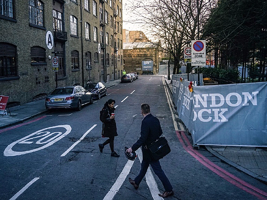 一组带着情绪的英国片