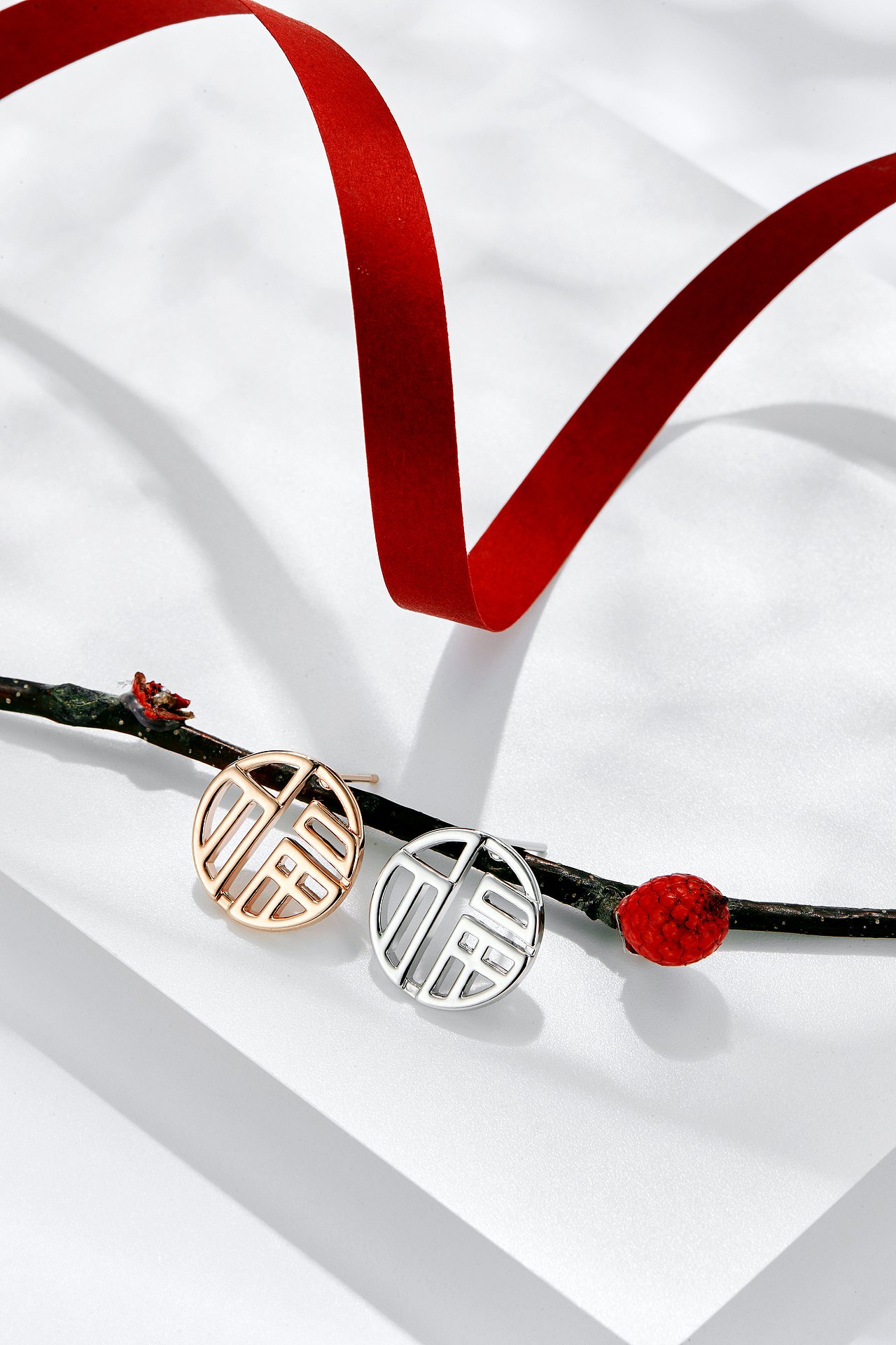 2020年初 首饰场景图（图ZMjA1NTE5MTU2） - 产品摄影 - 站酷设计师GX高脚杯原创素材 - 站酷ZCOOL