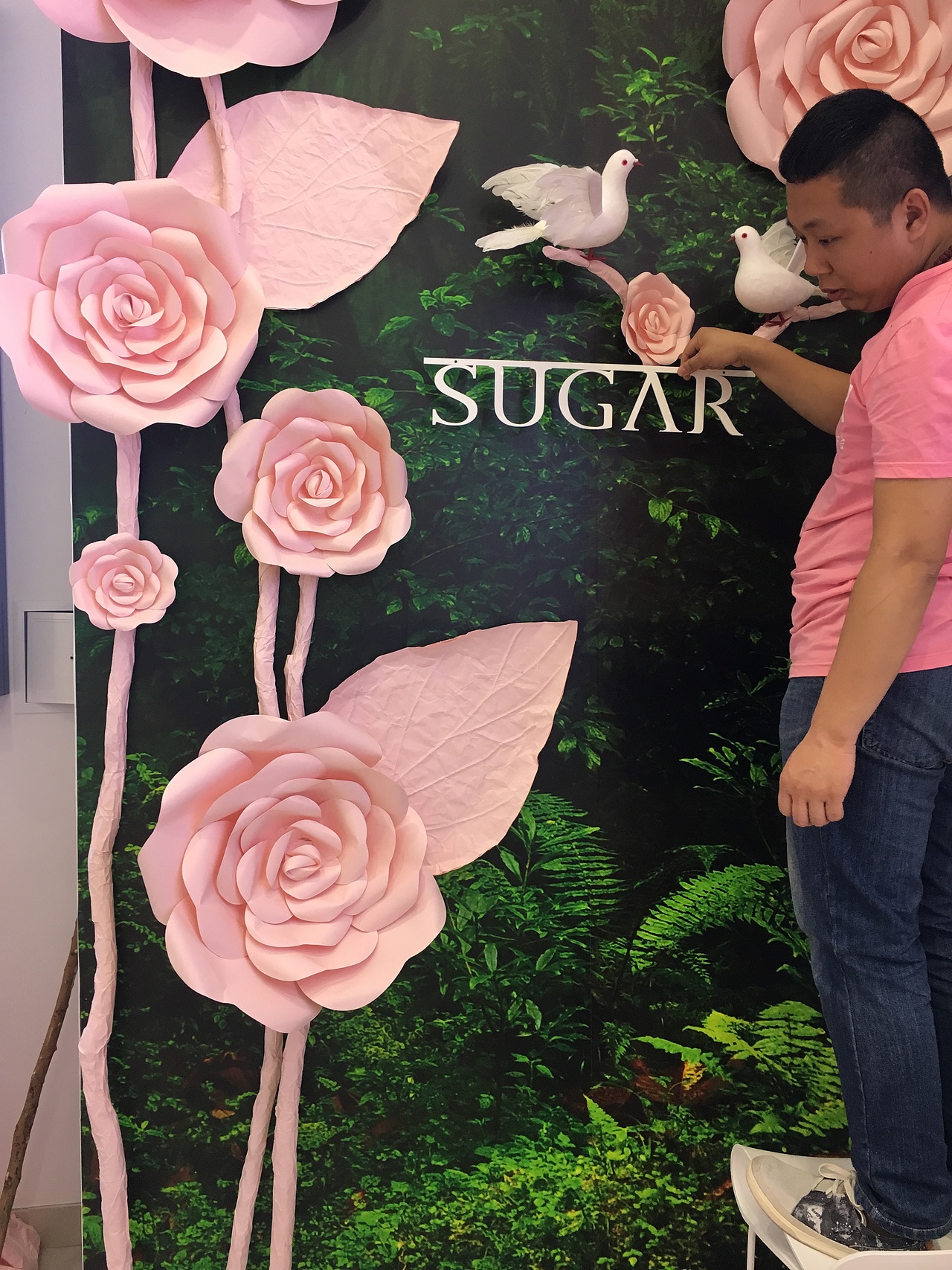 店铺形象装饰（图ZMTE1NjkxODI0） - 展陈设计 - 站酷设计师看影人原创素材 - 站酷ZCOOL