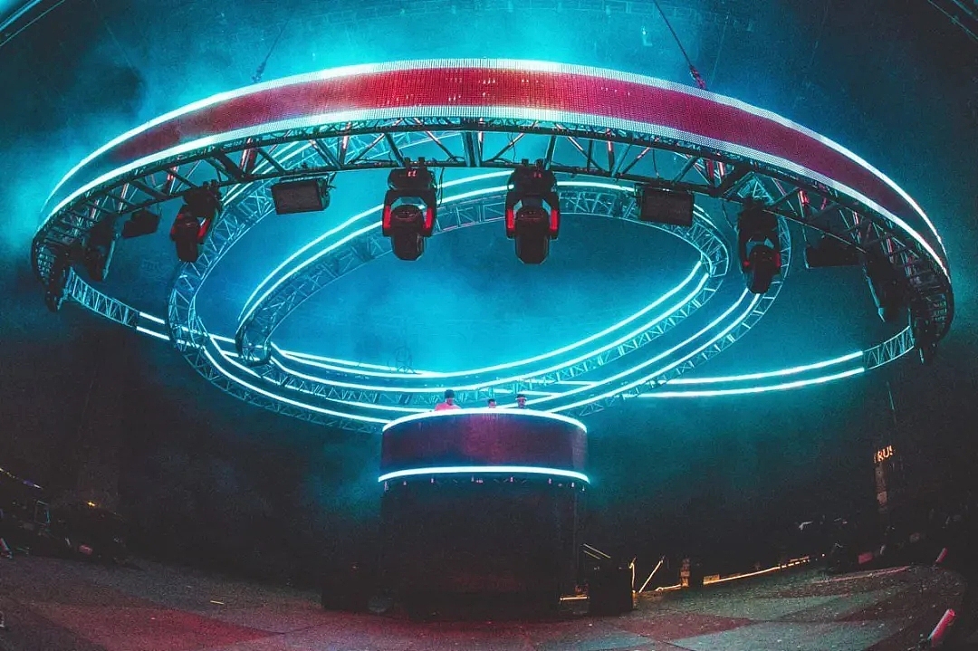 视觉盛宴（图ZMTk4OTUyNjQw） - 人像摄影 - 站酷设计师朝雲原创素材 - 站酷ZCOOL