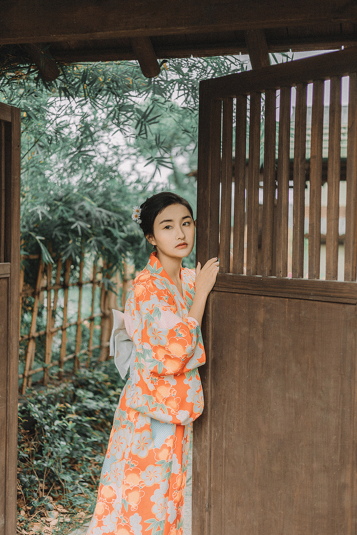 初夏（图ZMTU1OTA1ODMy） - 人像摄影 - 站酷设计师南宫_十四原创素材 - 站酷ZCOOL