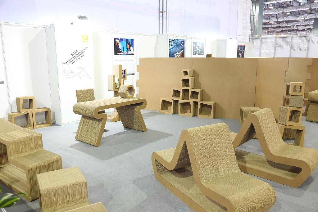 收藏 近几年来市面上的纸质家具越来越多,纸质家具的优点 1,纸独有的