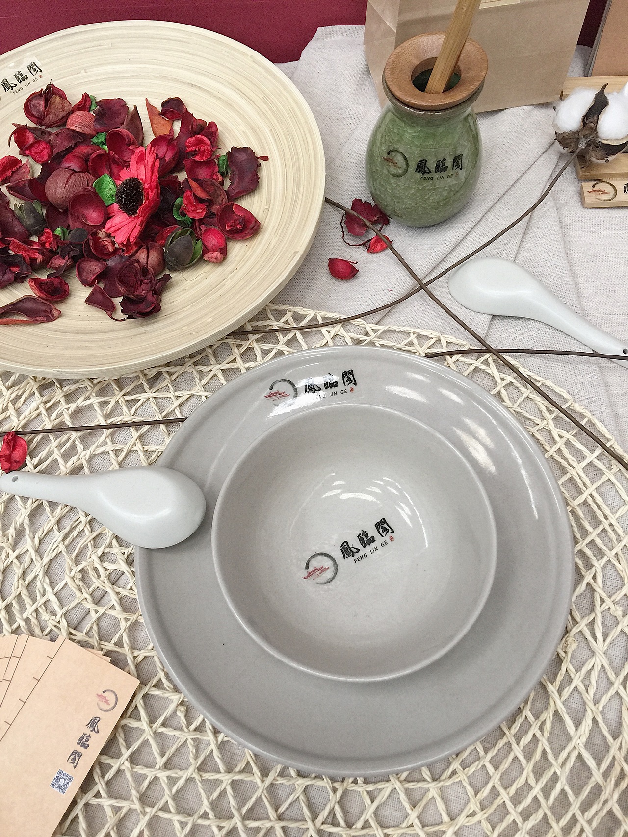 凤临阁餐饮VI设计（图ZMTQ5MDA2MzUy） - 品牌 - 站酷设计师AAnnnnnnnnn原创素材 - 站酷ZCOOL