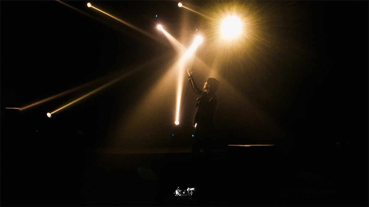 2018年 - 现场音乐LIVE演出 记录回顾（图ZMTQzMTUwOTY4） - 人像摄影 - 站酷设计师乐与饵原创素材 - 站酷ZCOOL