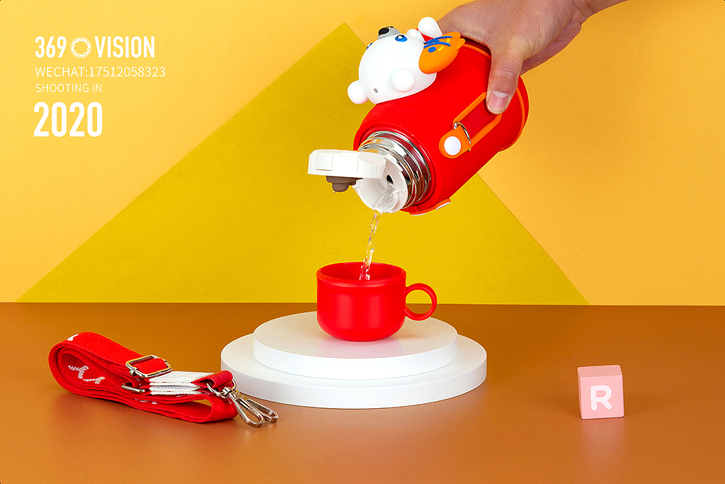 儿童水杯 儿童用品 静物拍摄（图ZMjMxNDQxNTI0） - 产品摄影 - 站酷设计师369视觉原创素材 - 站酷ZCOOL