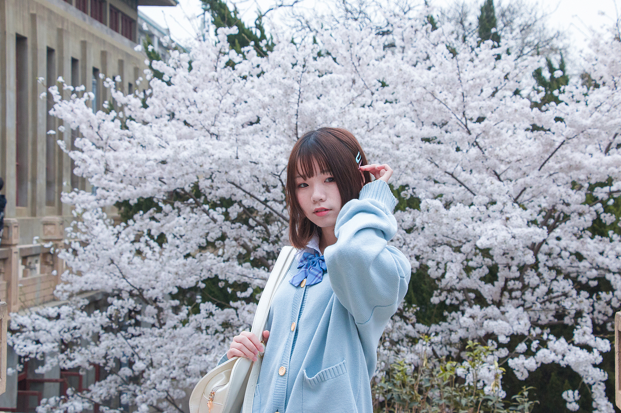 武大樱花人像摄影