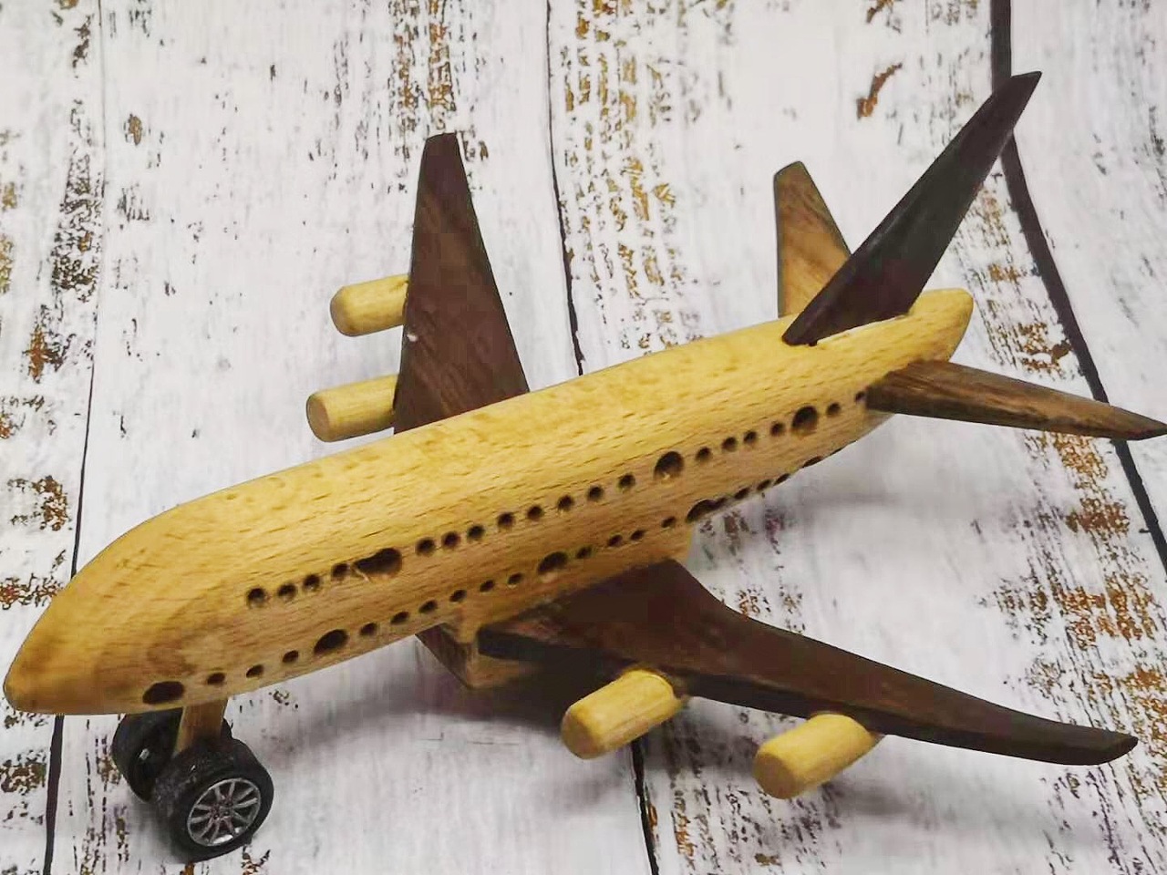 近期制作的小飞机|手工艺|工艺品设计|木本意_原创作品-站酷zcool