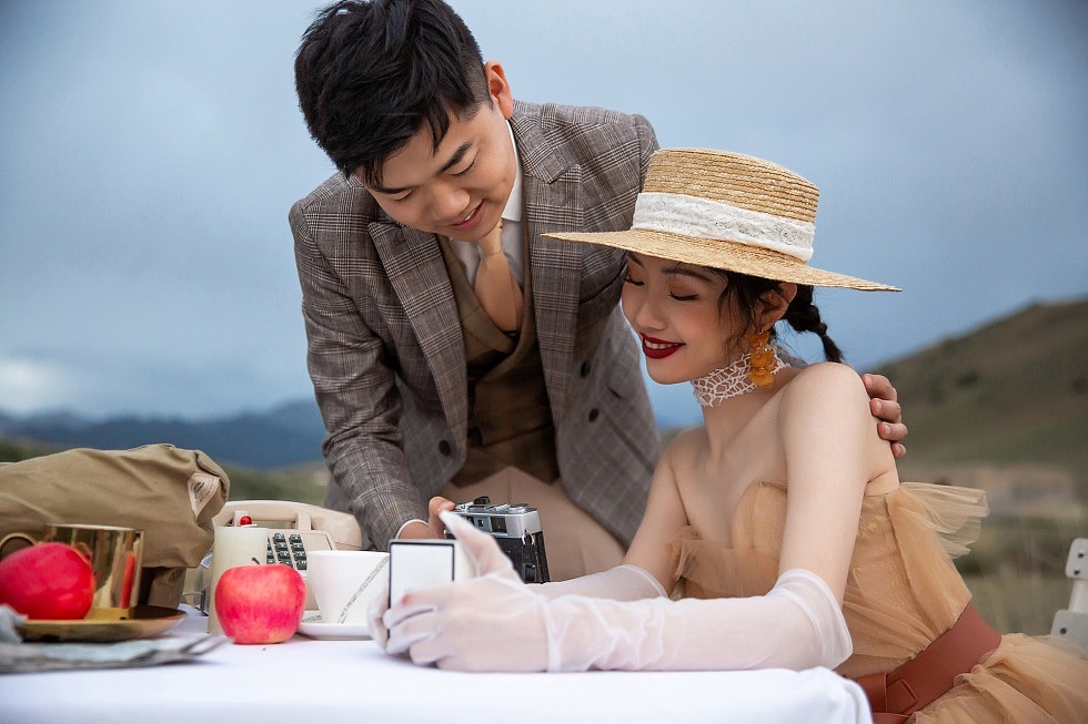 新疆四仟纪旅拍乌鲁木齐婚纱照客片分享（图ZMjQ0ODY2ODk2） - 人像摄影 - 站酷设计师新疆四仟纪摄影原创素材 - 站酷ZCOOL