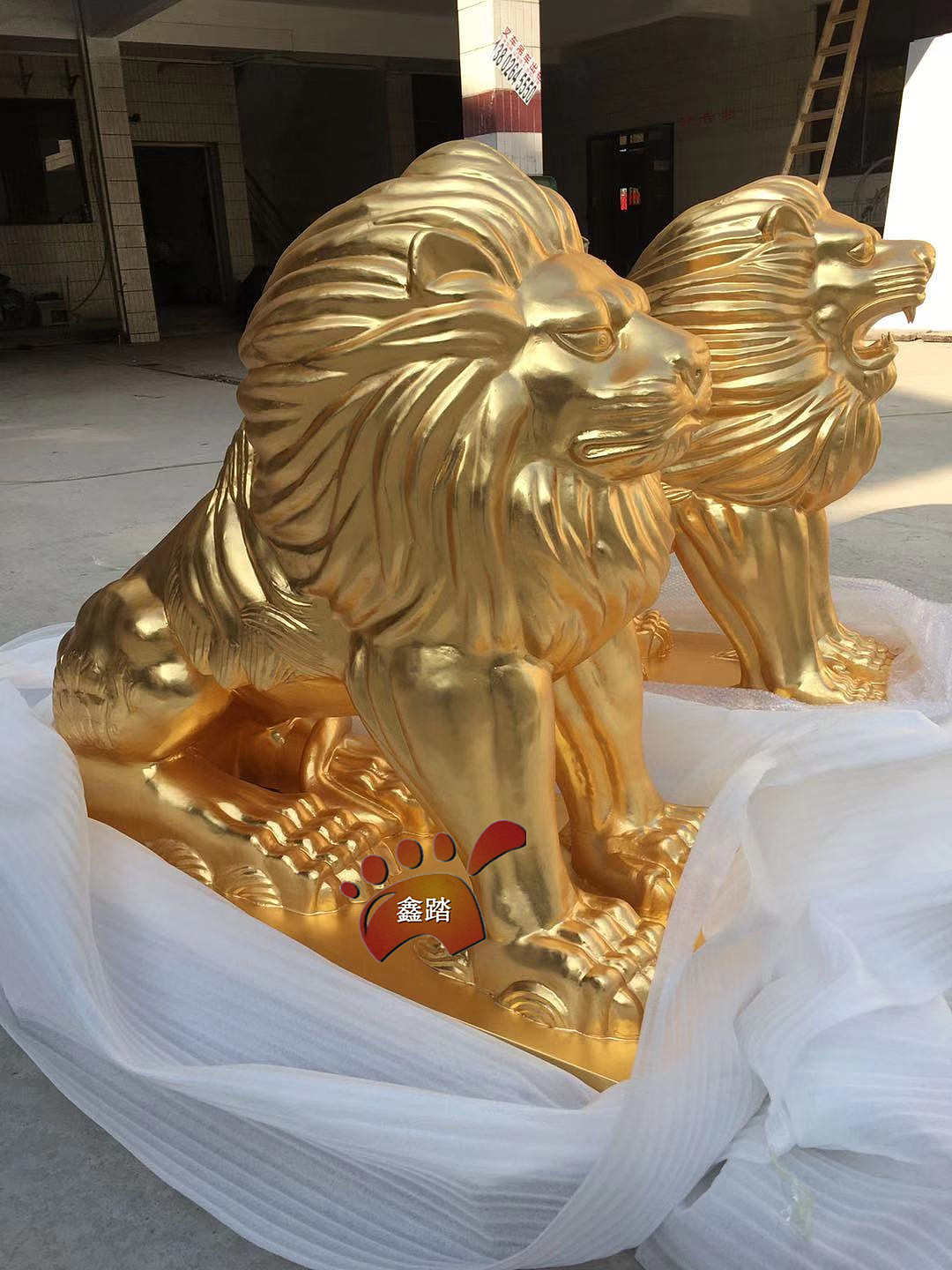 闪瞎眼紫铜锻造贴真金雄狮雕塑纯铜狮子摆件小品