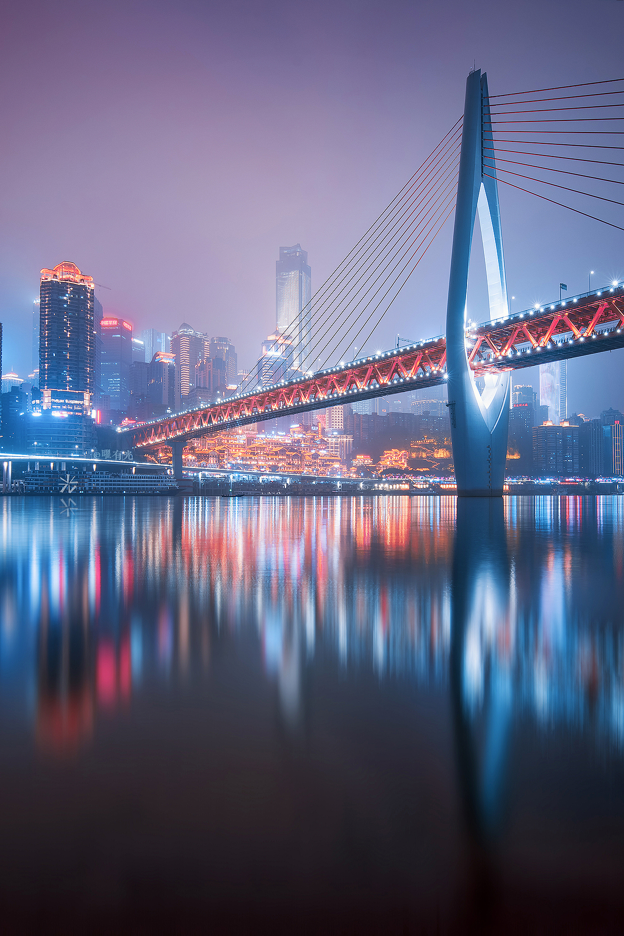 重庆千厮门大桥.摄于大剧院站-大剧院往下江滨.